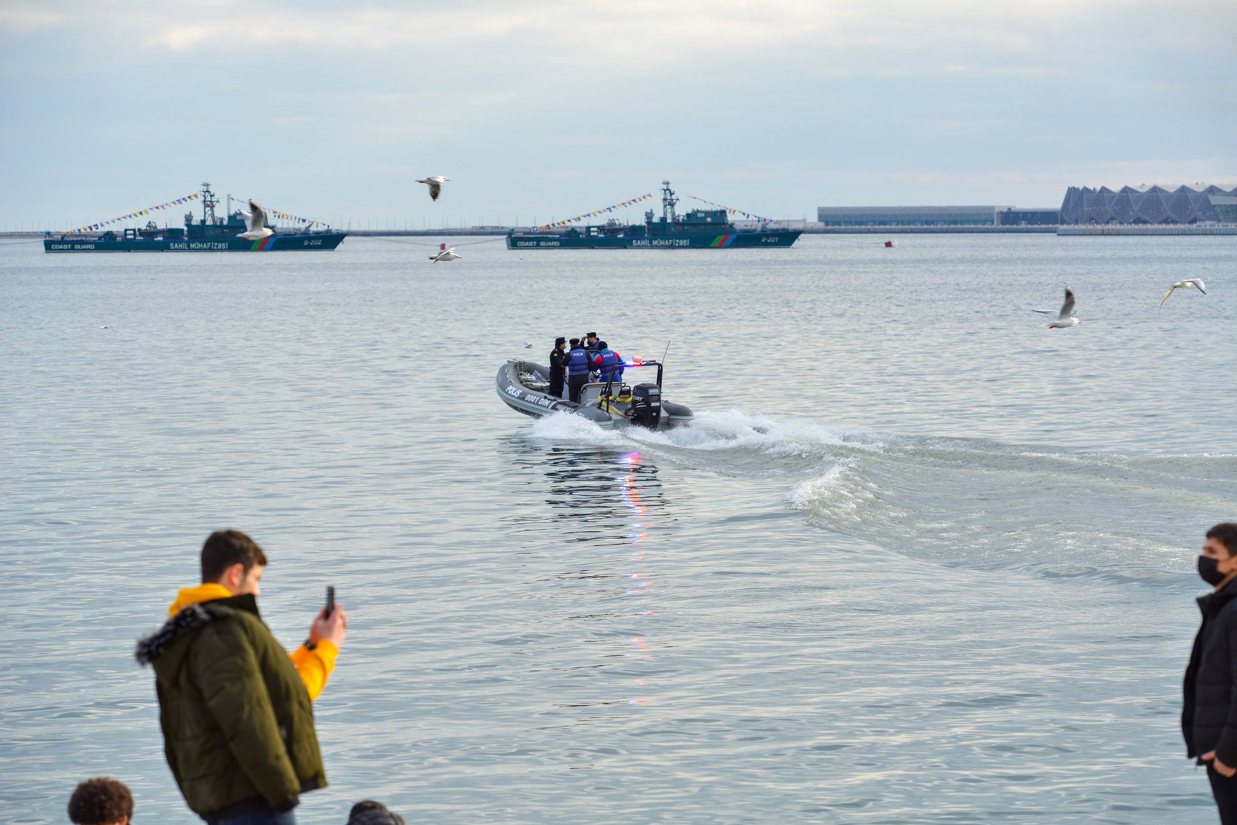 カスピ海沿岸警備隊、アゼルバイジャン、バクー、ボート、大型船