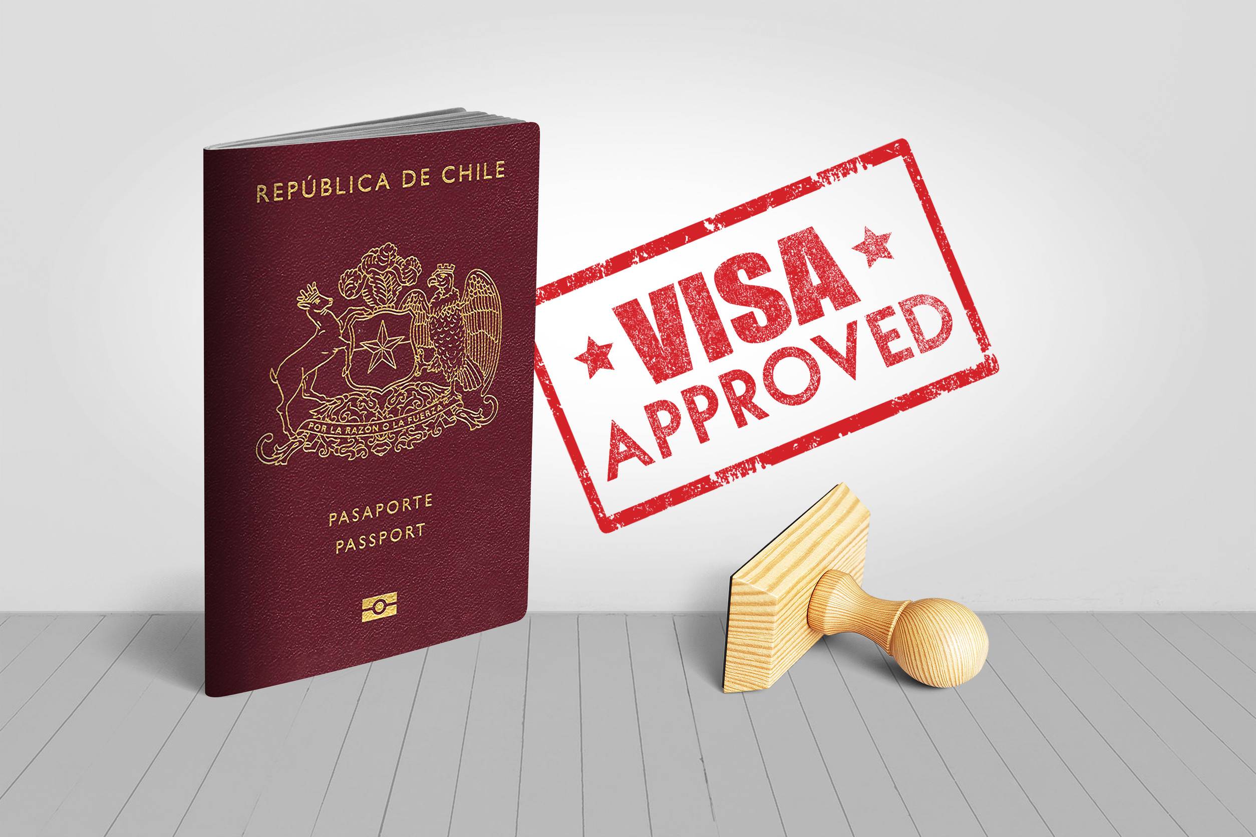 Pasaporte chileno con sello de madera aprobado para visa de viaje