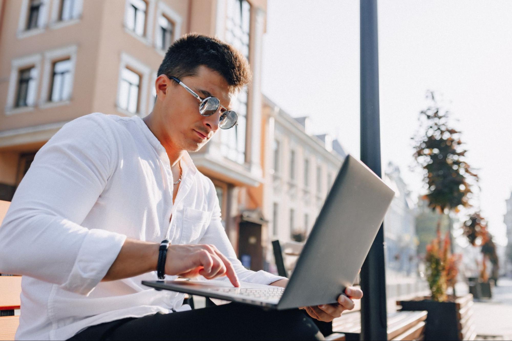 Trabajos remotos sin experiencia y sin necesidad de título